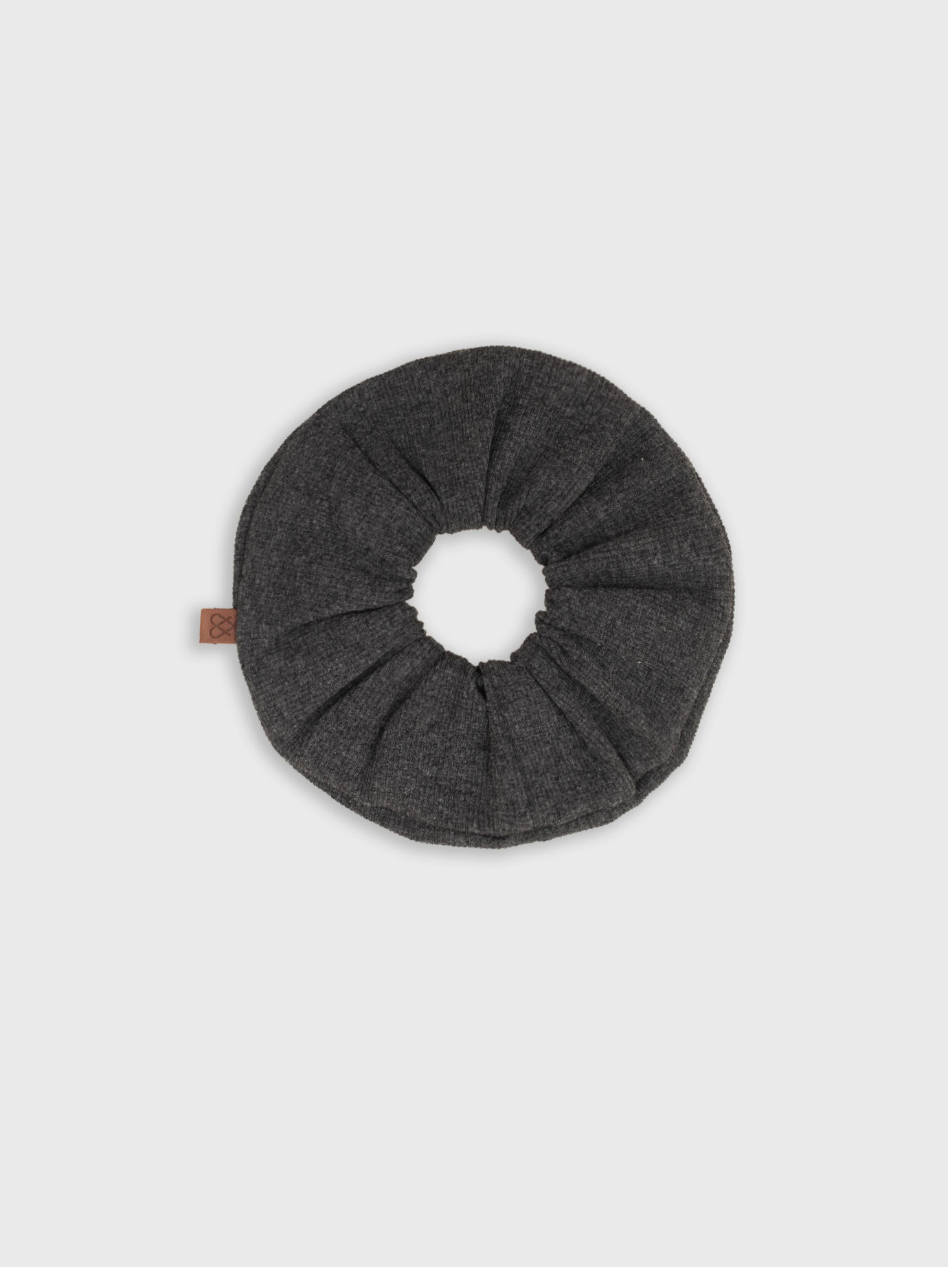 Scrunchie Graphite 02