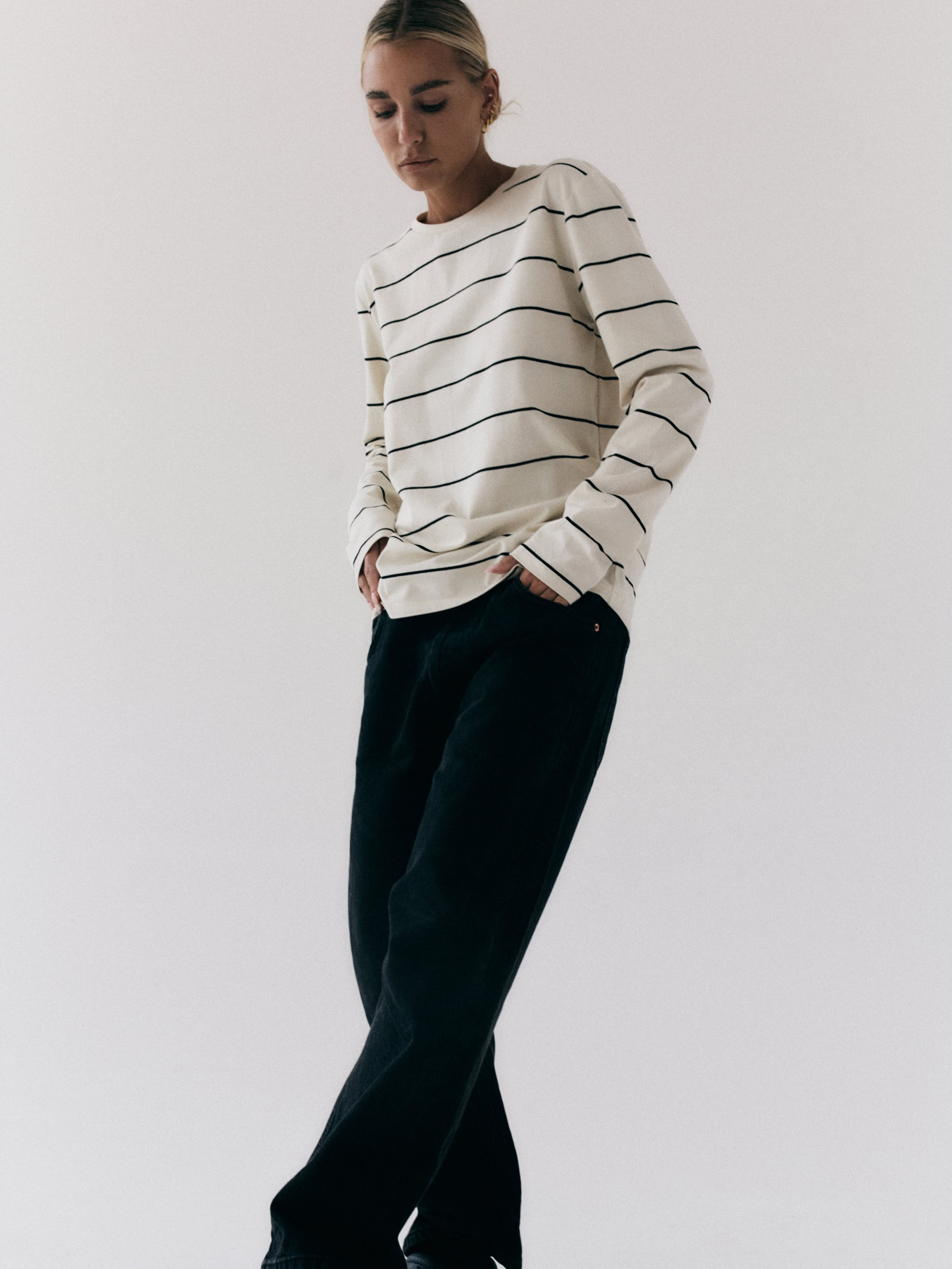 Longsleeve Basic Striped Off White Black 07